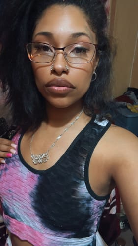 Customer photo review of Double-plated Script Name Necklace "Brenda"