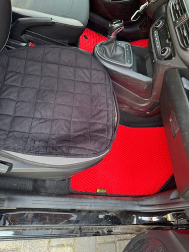 Jens S. review of Auto Fußmatten nach Maß - Komplettset image 1 out of 2