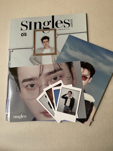 Customer photo review of SINGLES JAPAN VOL.05 - [COVER LEE JONG SUK]