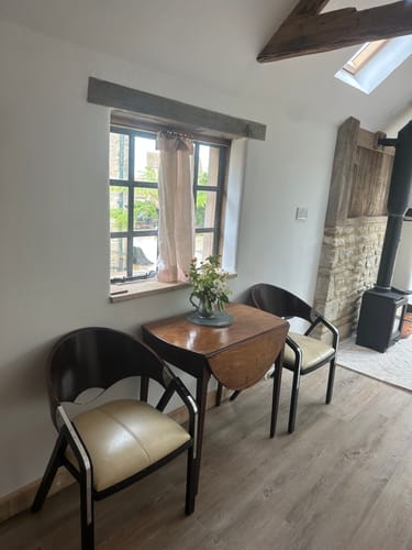 Customer photo review of Antique Extending Mahogany Pembroke Table / Drop Leaf Oval Occasional / Console