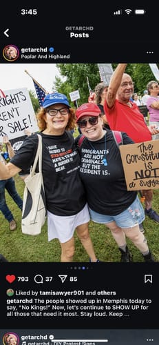 Customer photo review of MLK Stick with Love Unisex Premium T-SHIRT