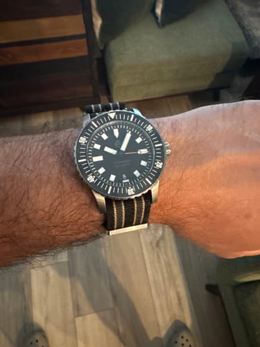 Customer photo review of 007 Bond Nylon Strap- Five Eye