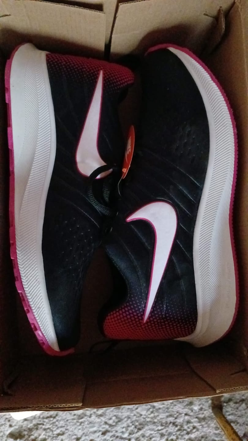 Customer photo review of Tenis 275 Negro Total