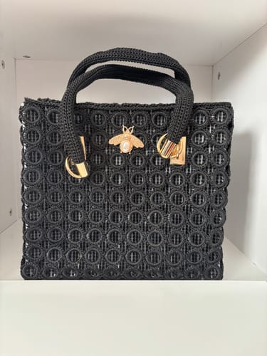 Customer photo review of CrochetPark™ Garden Bee Crochet Bag Kit