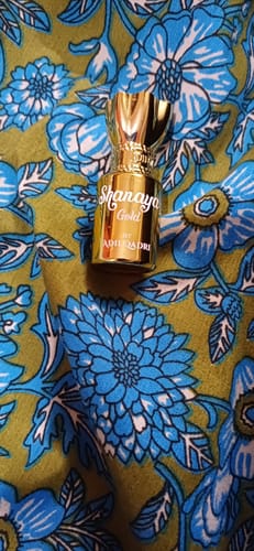 Customer photo review of Shanaya Gold Luxury Attar Perfume