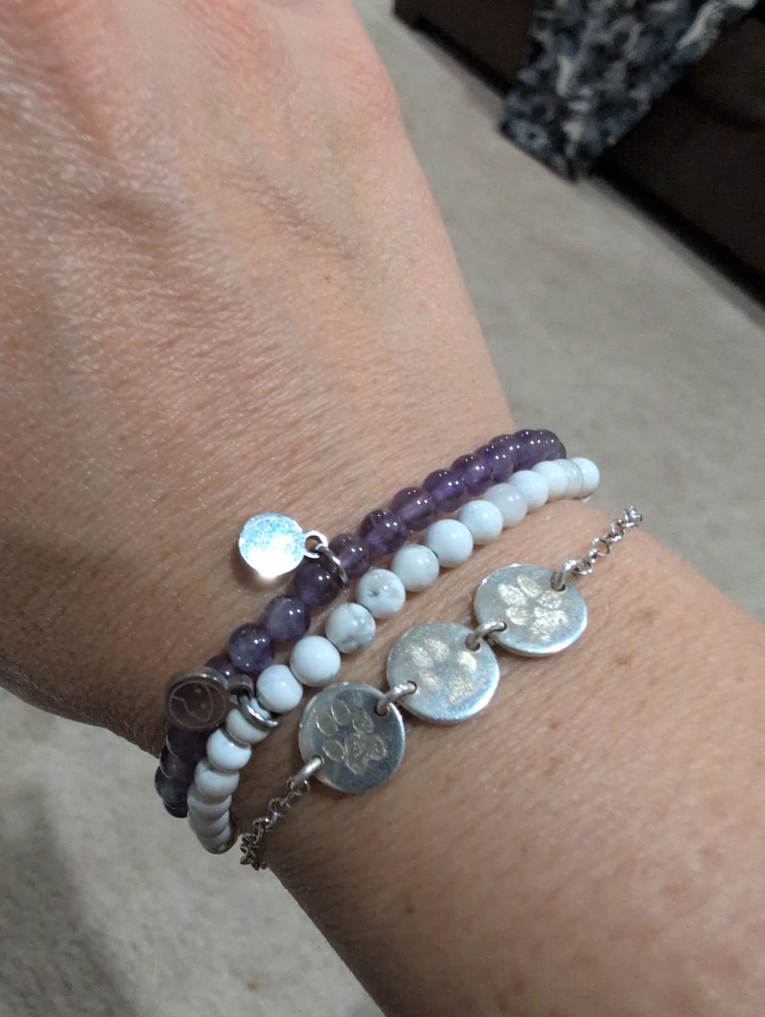 Customer photo review of Howlite Bracelet Mini