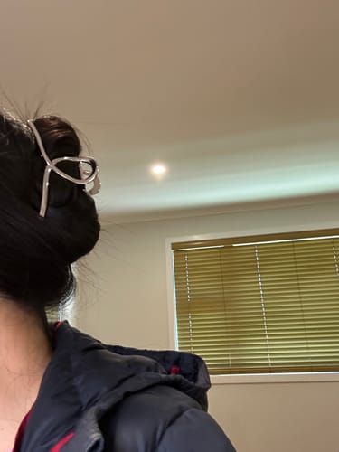 Customer photo review of Anita Large Hair claw