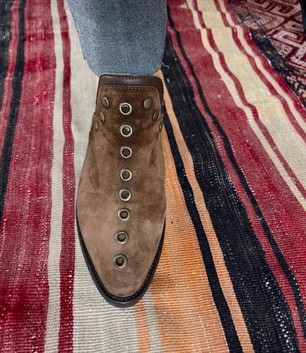 Customer photo review of BOTIN CECILE CASTAÑA 2551
