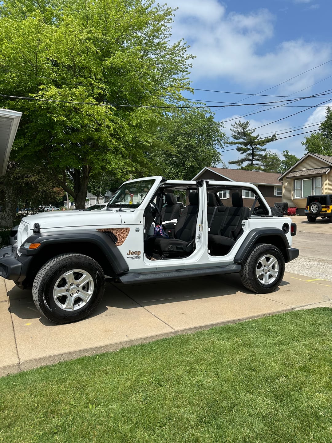 Customer photo review of Fender Vent Decal Set | Animal Print - fits Wrangler JL & Gladiator JT