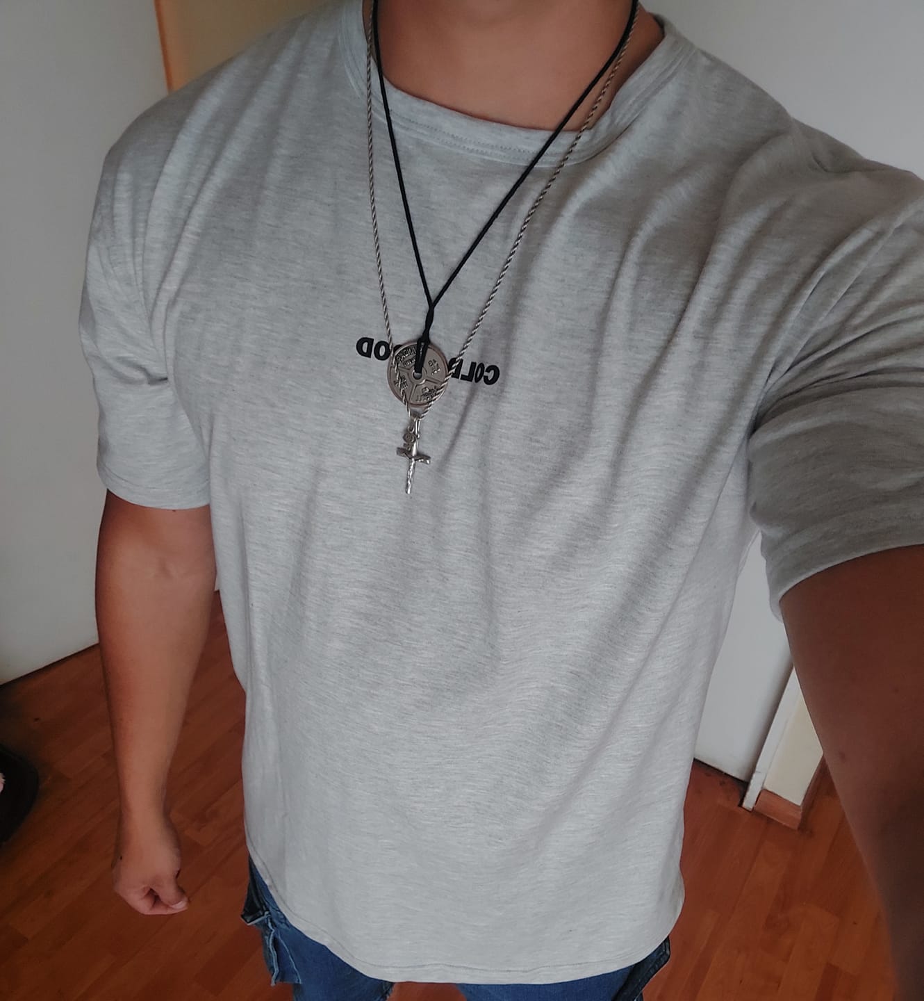 Customer photo review of POLERA BASIC GREY