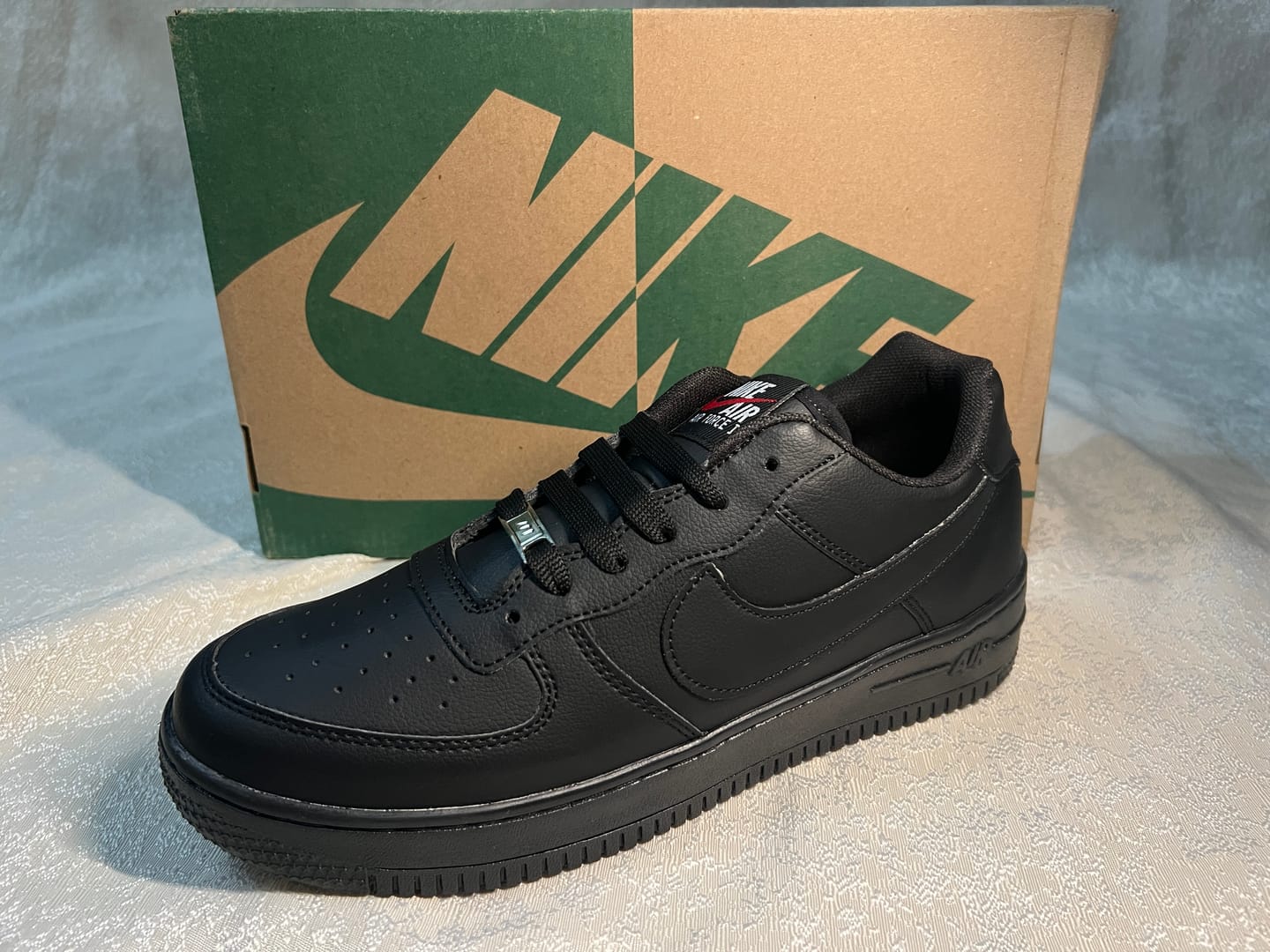 Customer photo review of Tenis 270 Negro Total