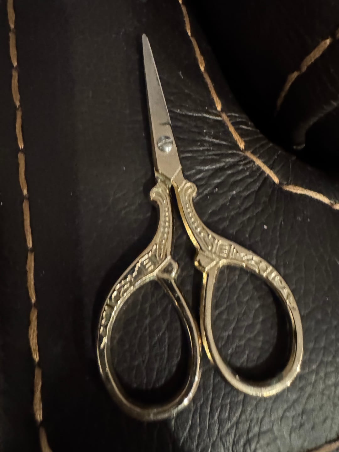 Customer photo review of Lace & Lash Cutting Shears