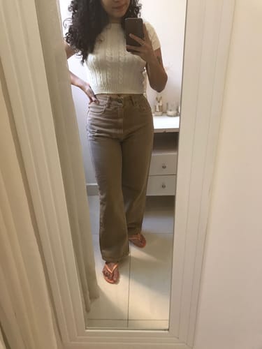 Larissa M. review of Calça Jeans Reta Araçá Marrom Claro image 1 out of 2