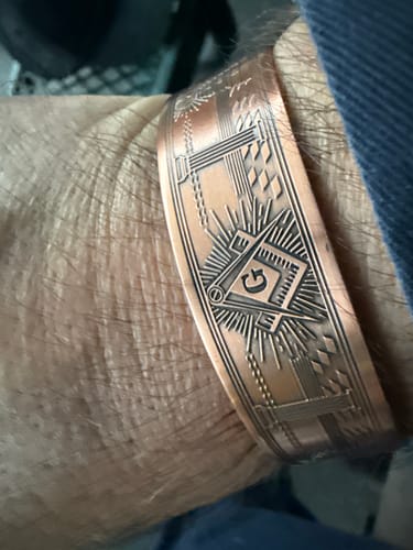 Customer photo review of MasonicMan Engraved Square and Compass Pure Copper Bracelet