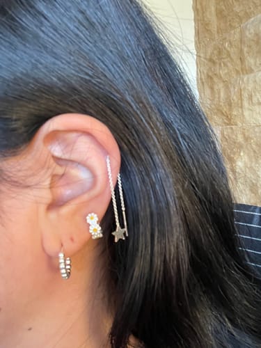 Customer photo review of Aros argolla huggie esferas