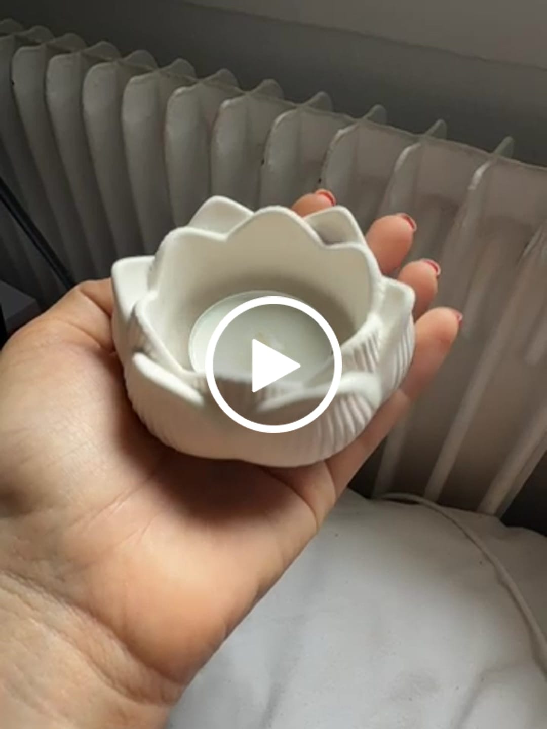 Customer video review of Molde flor de loto