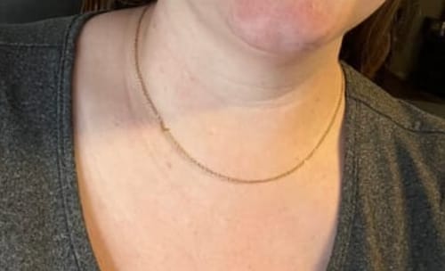 優子 鴛. review of サイドイニシャルネックレス image 1 out of 1