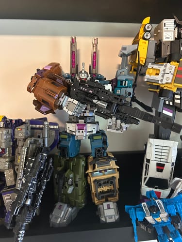 Customer photo review of Pocket Toys PL-0 PL0 PT-05 PT05 Ruiner B. 5 in 1 (Bruticus, KO Iron Factory EX-22 EX22 War Giant) 28cm