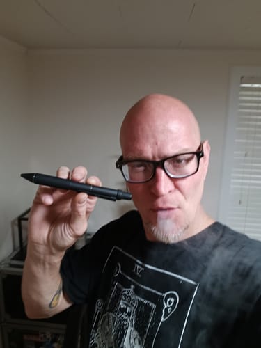 Customer photo review of Penjamin Cart Pen by Smyle™ Labs