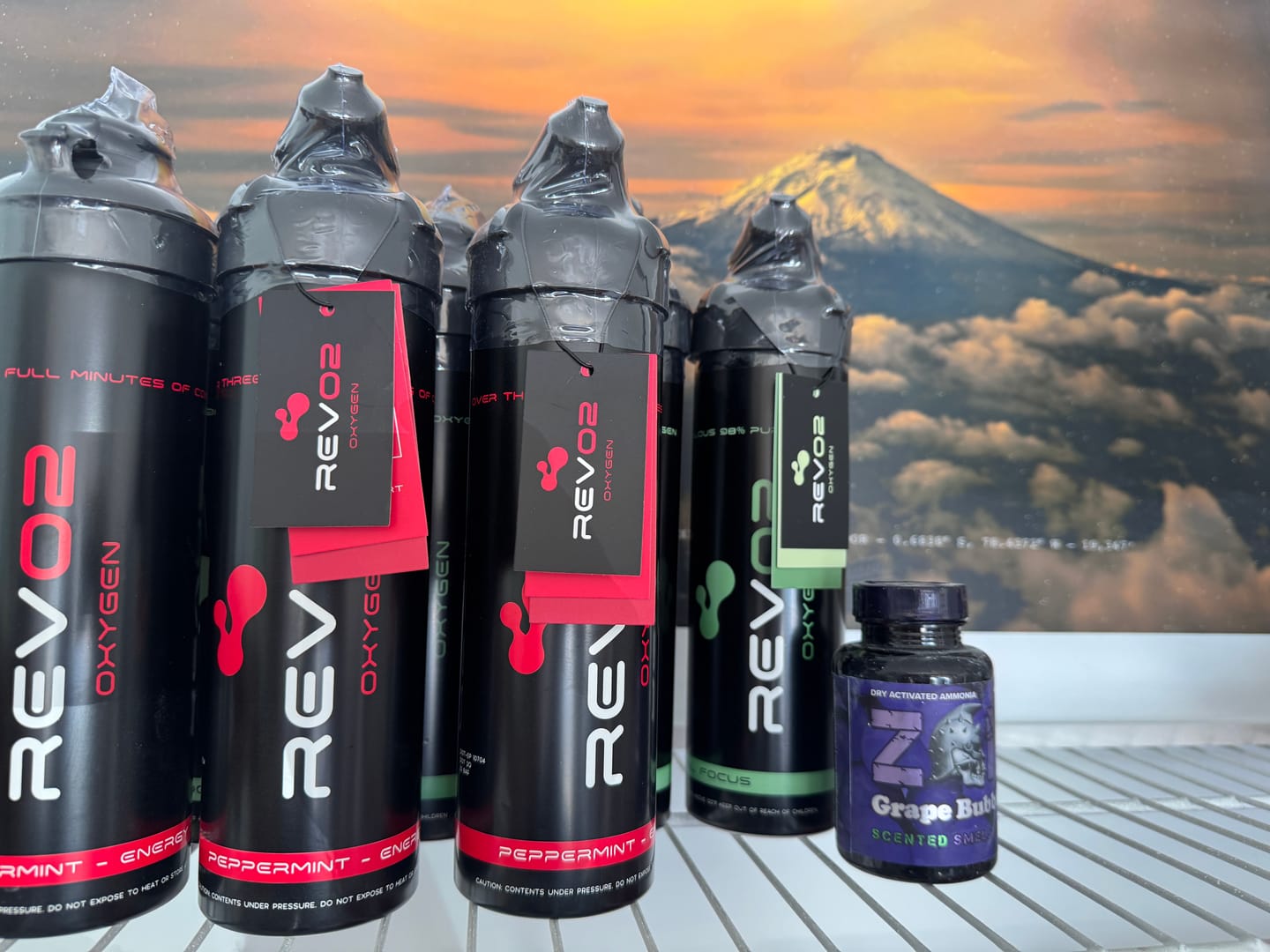 Customer photo review of Peppermint Oxygen Can Multi Packs