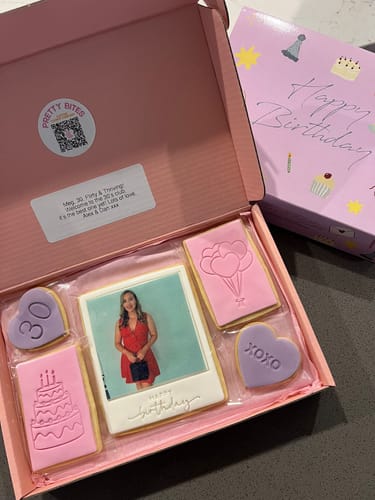 Customer photo review of Polaroid Photo Cookie Gift Box