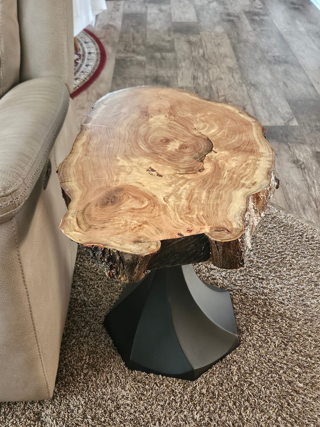 Customer photo review of End Table Base 217 Lithe 20H Modern Tulip Design