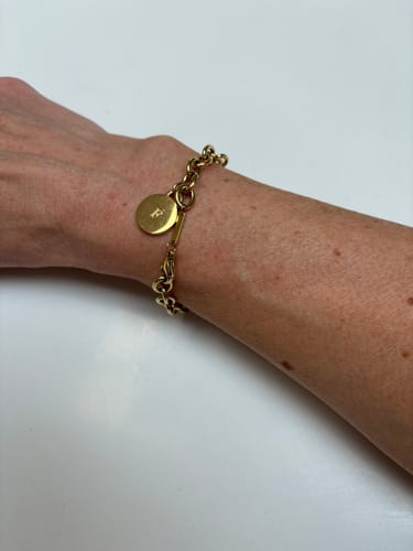 Customer photo review of Engravable Classic Chunky Disc Bracelet