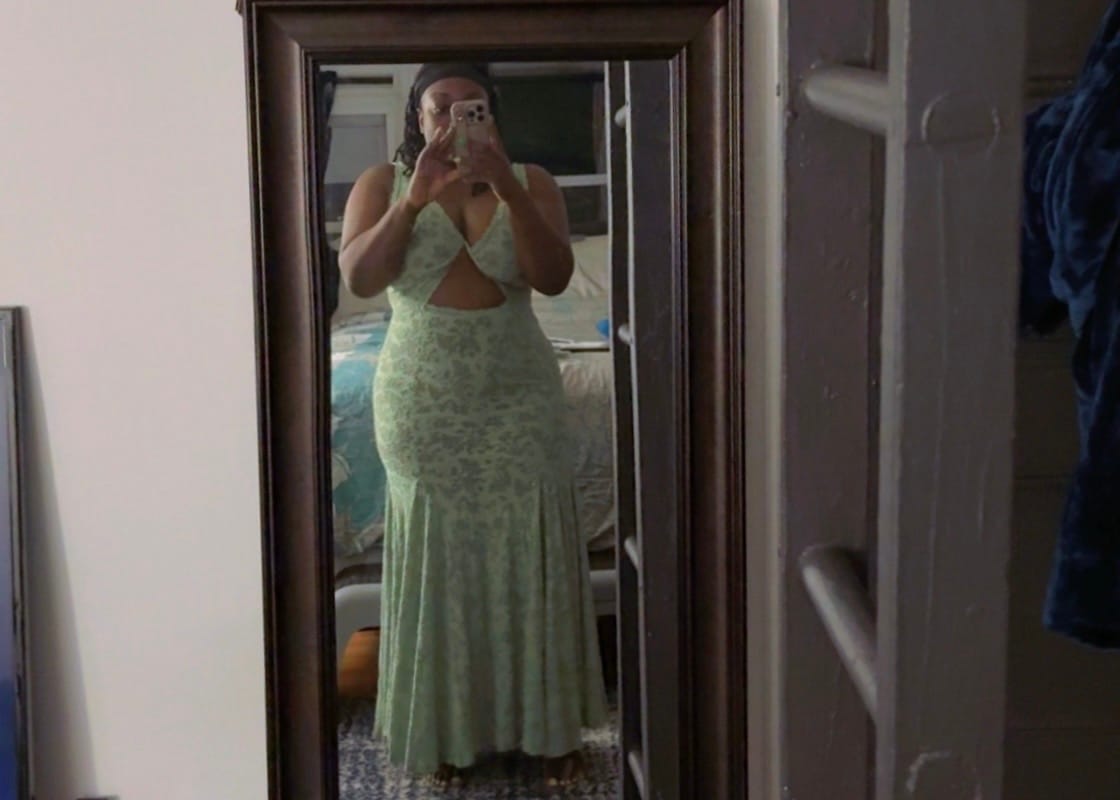 Customer photo review of "LOVERS MUSE" LACE DRESS