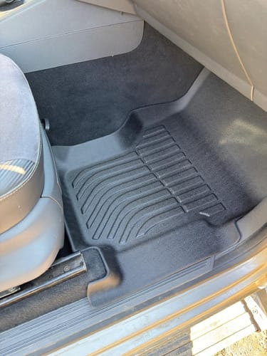 Customer photo review of Pisos Calce Perfecto Volkswagen Amarok años 2011 al 2023