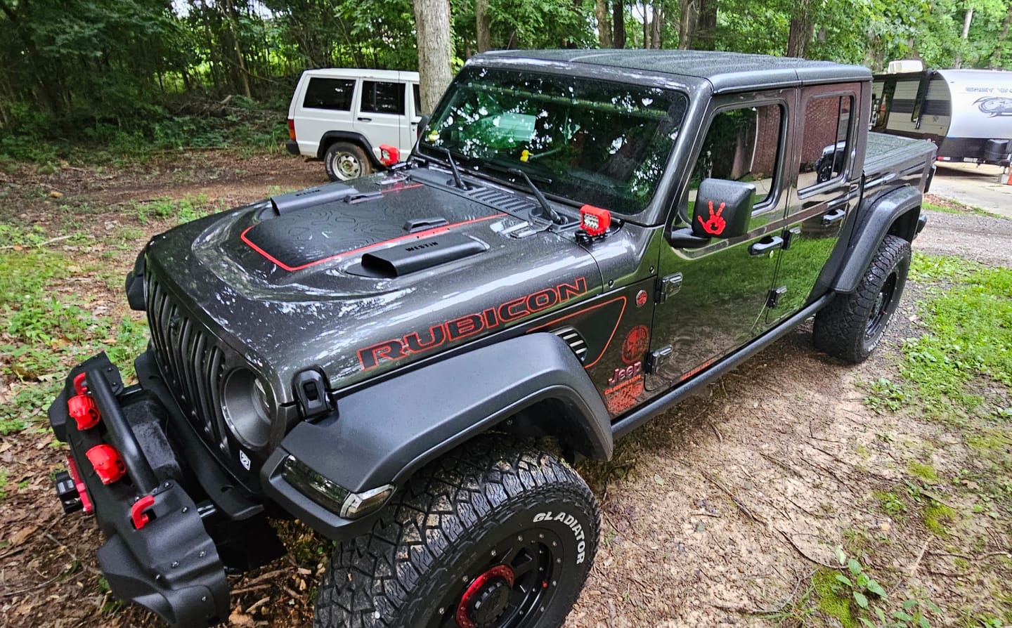 Customer photo review of Premium Fender Vent Decal Set | Black Topo - fits Wrangler JL & Gladiator JT