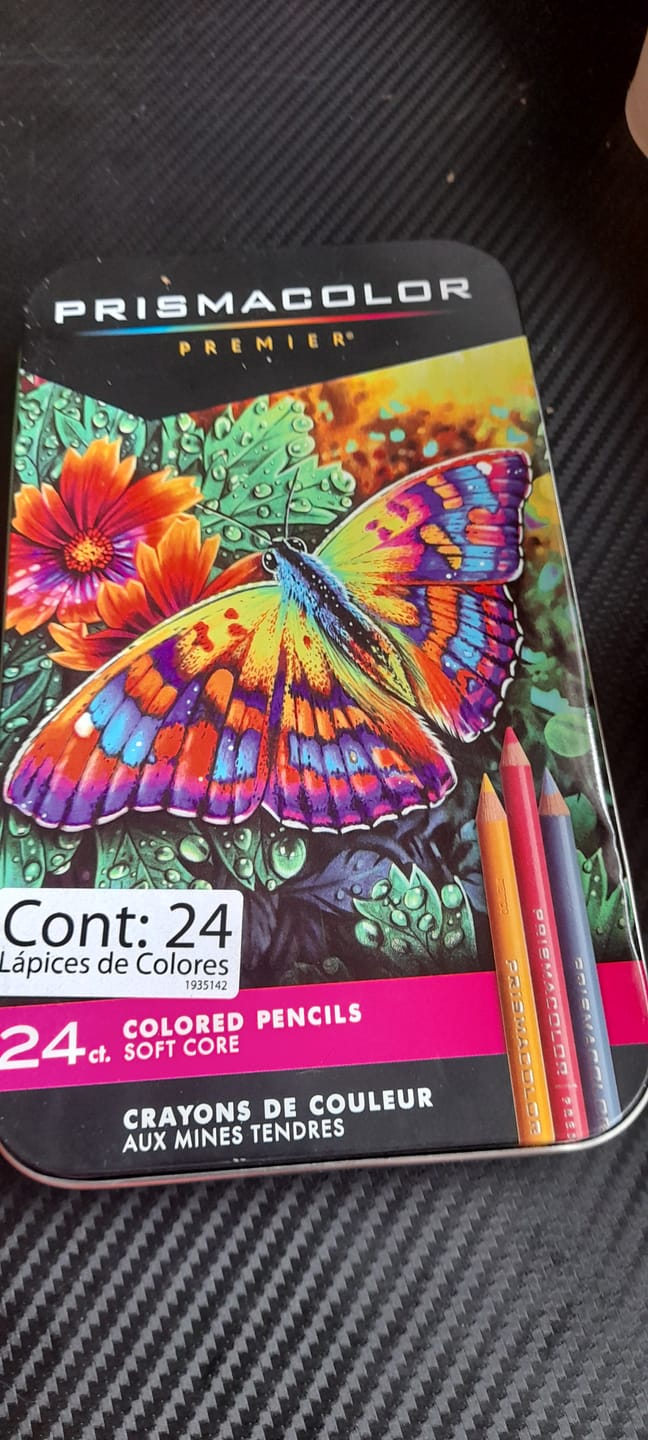Customer photo review of Prismacolor Premier - Set 24 Lápices de Colores