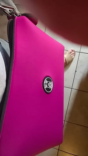 Laura B. review of Pochette Grande image 1 out of 1