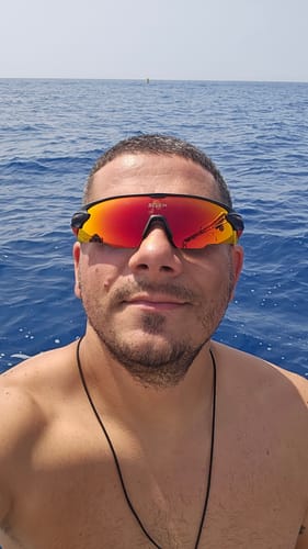 Customer photo review of Scvcn S2 Sports Sunglasses