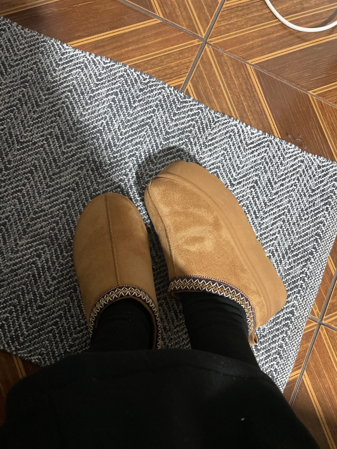 Customer photo review of Pantufla Plataforma Camel Mujer 48112