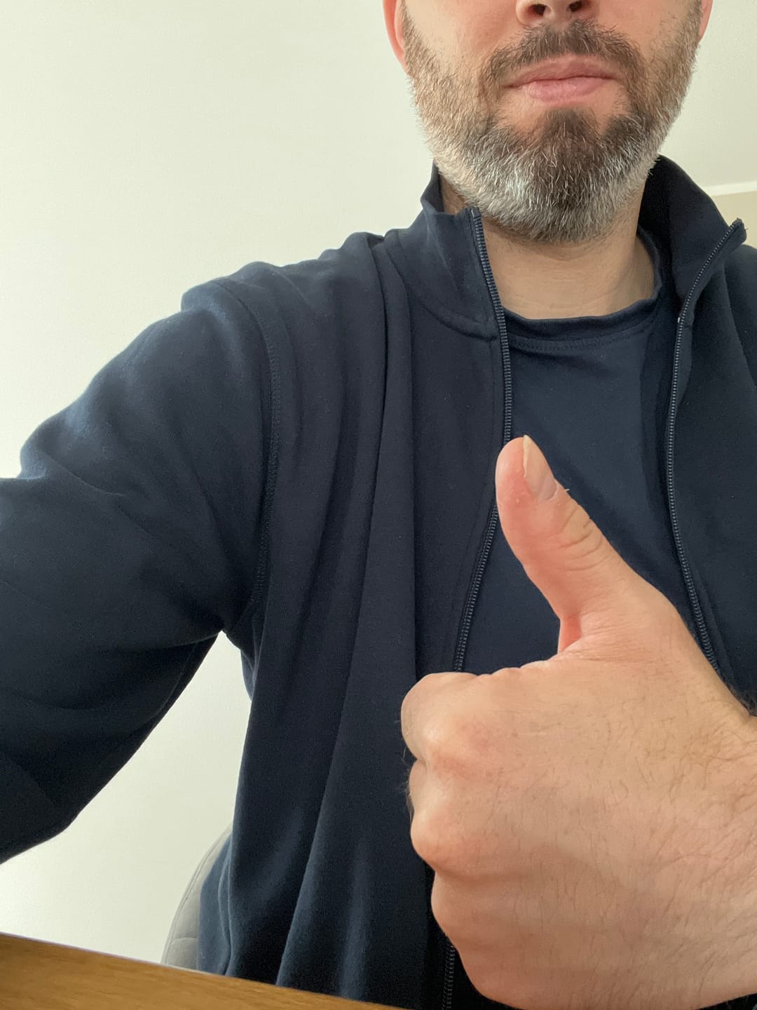 Customer photo review of Frecher Waschbär (klein) - Bio Herren Shirt