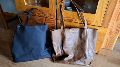 Customer photo review of Cartera Pompeia Negro