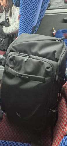Customer photo review of Mochila Goat Laptop 15.6" Cool Capital Viajes Negra