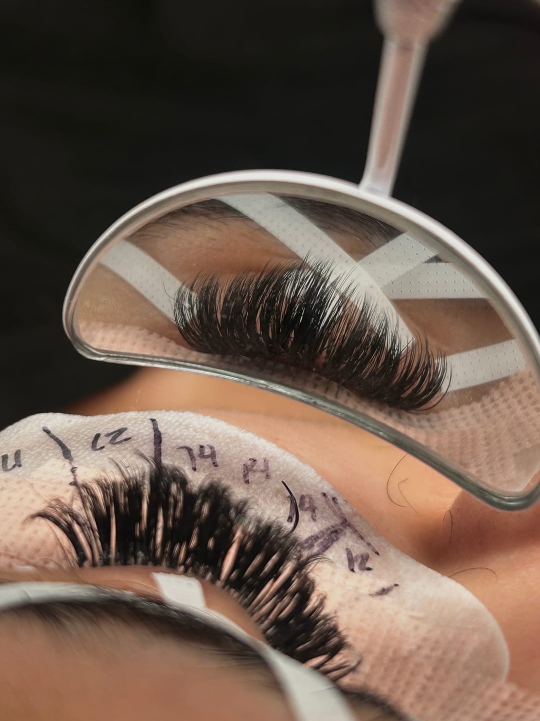 Customer photo review of Veyes Cashmere Luxe Lashes