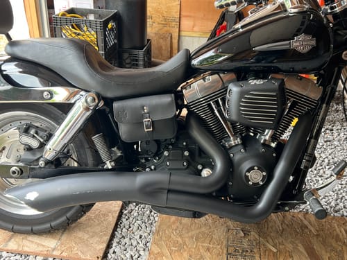 Customer photo review of H-D® Dyna Bolt On Battery Bag - DBB02