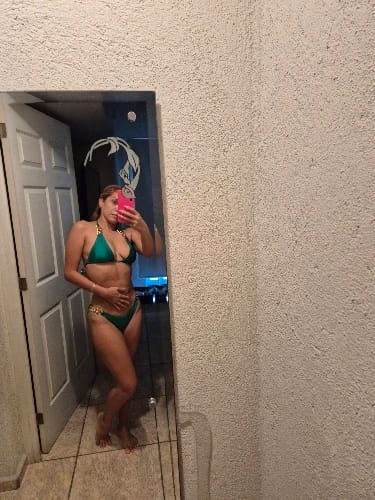 Customer photo review of Bikini Triangle à Nouer Autour du Cou Orné de Chaîne Femme