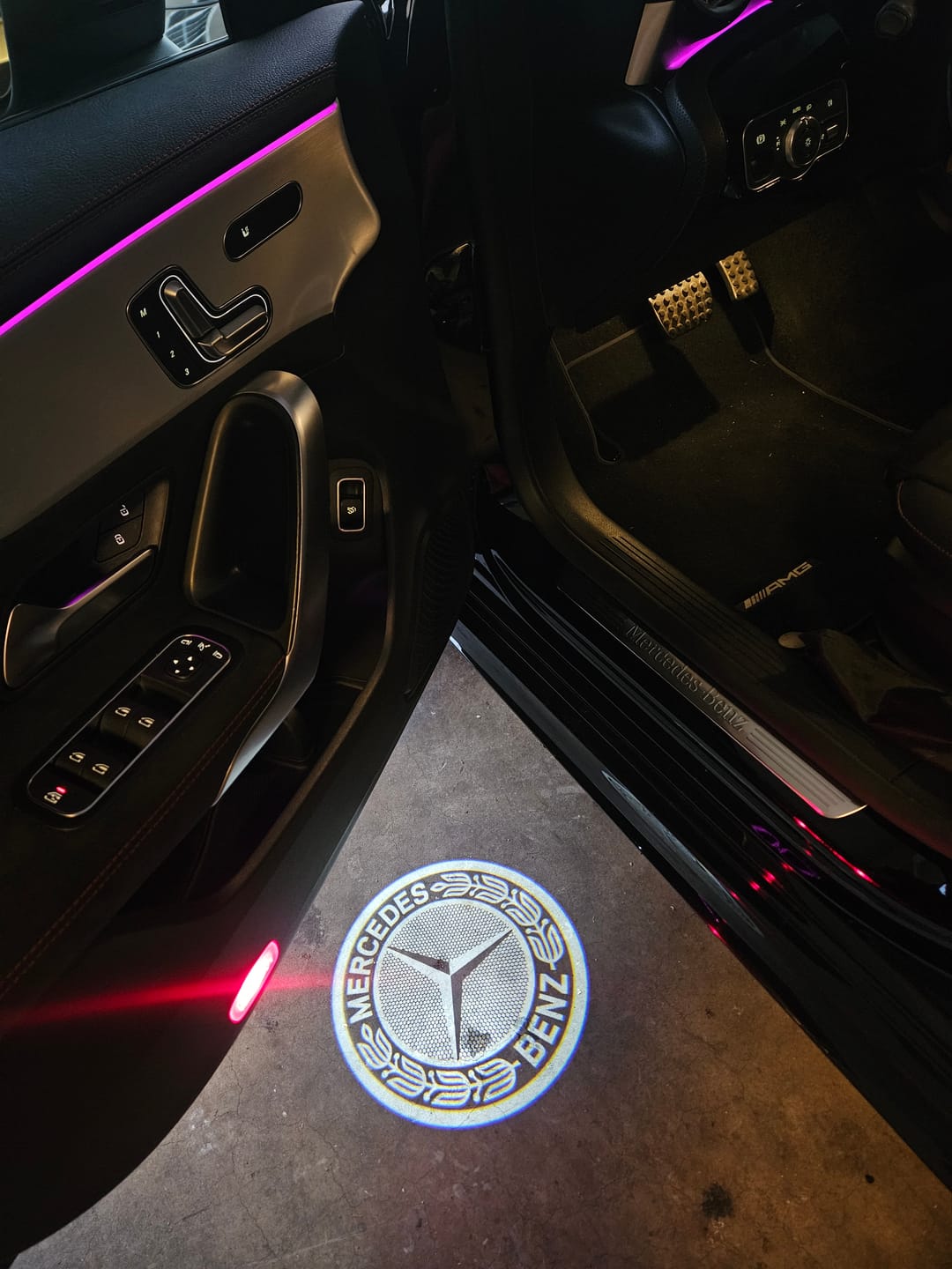 Customer photo review of Mercedes Benz LED Car Door Welcome Logo Shadow Lights