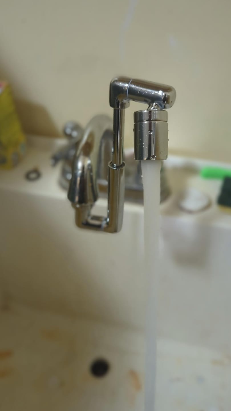 Customer photo review of 【Pre Order-US】Frizzlife Splash-Proof Sink Faucet Extender with Filter, Certified Reduce 99% Chlorine, 1440° Rotating Tap Aerator, 3 Modes Spray Attachment for Kitchen/Bathroom/Toddlers, 8pcs Replacement Filter