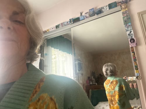 Customer photo review of Van Gogh Vintage Cardigan Knit Sweater