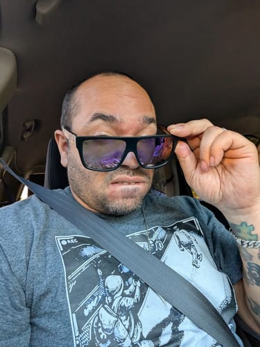 Customer photo review of Mis Raíces Purple