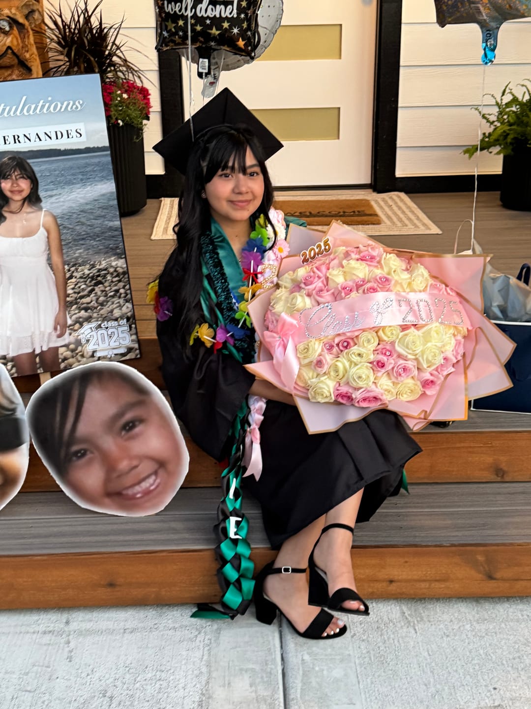 Customer photo review of 100 Choose Your Colors Bulk Roses - Mother's Day Wholesale