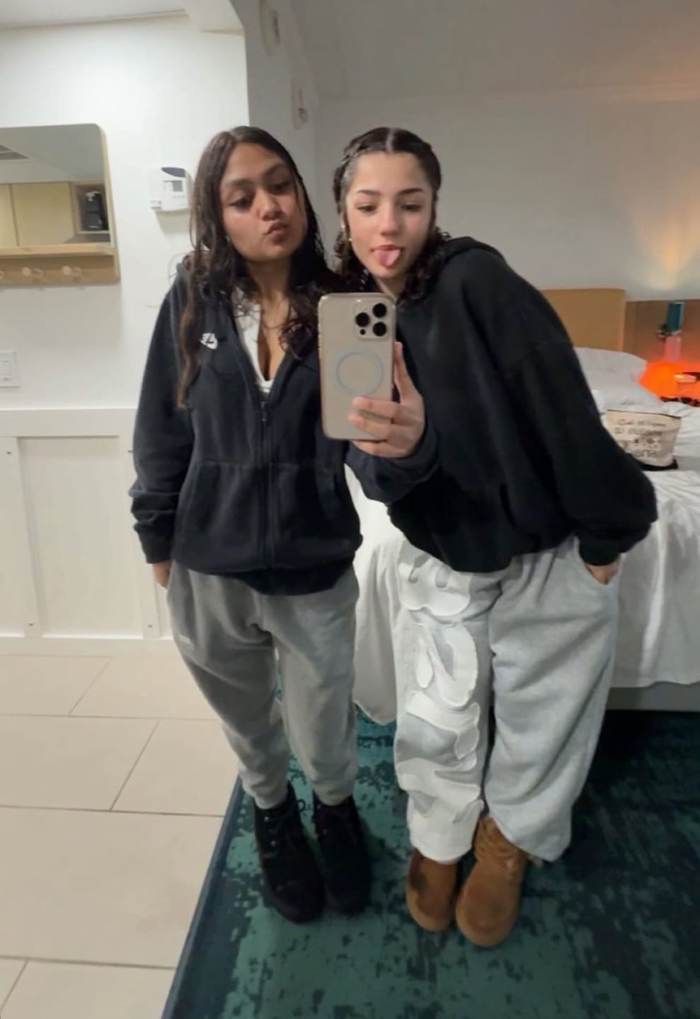 Customer photo review of BSLM Sweatpants