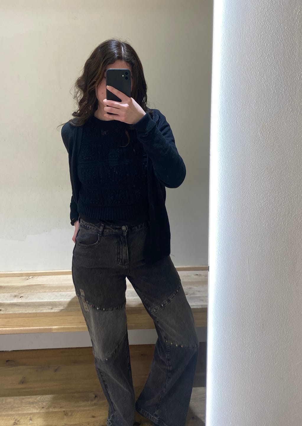 Customer photo review of Pantalón Cortes Tachas Black R