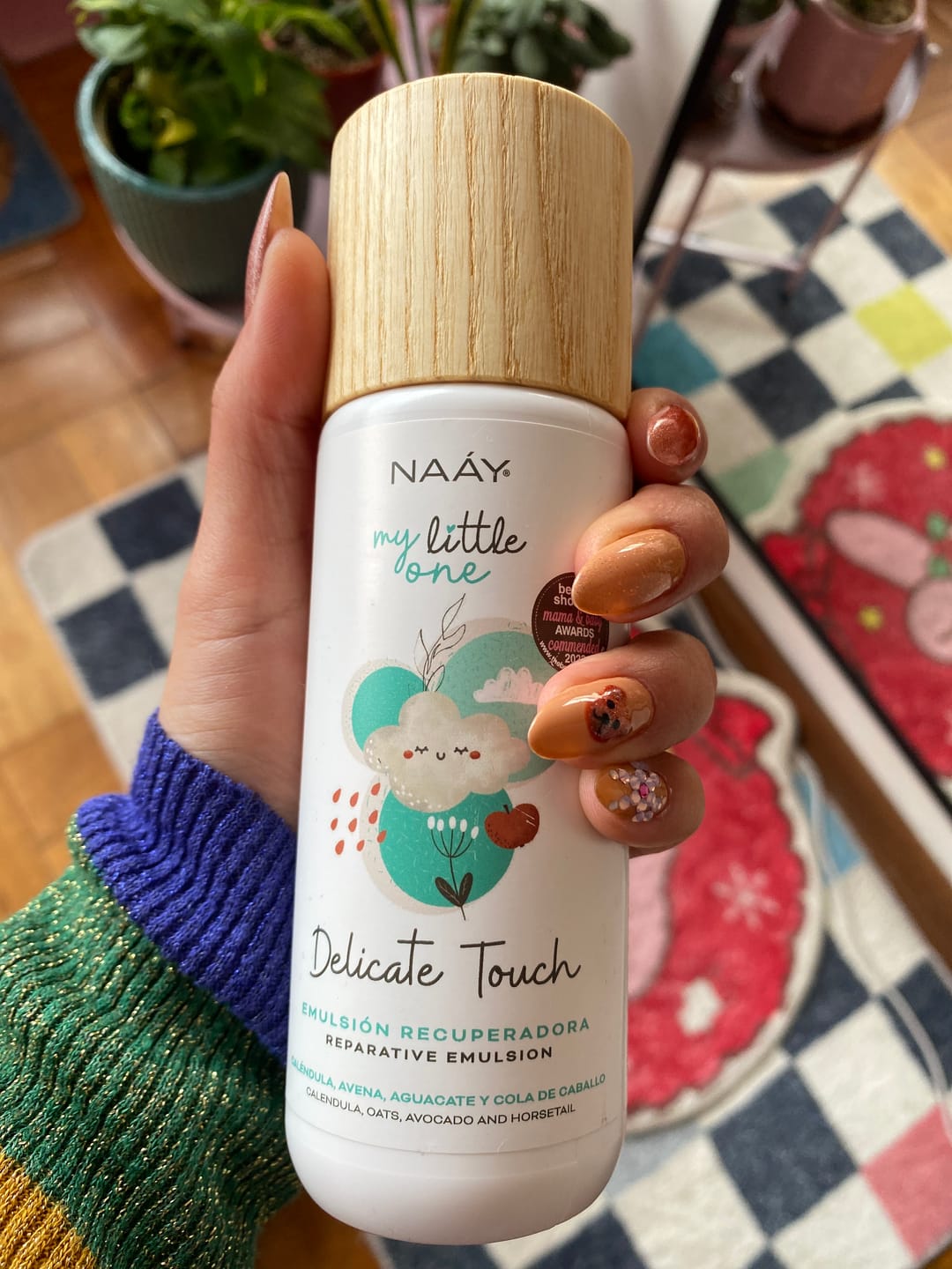 Customer photo review of Emulsión Recuperadora Delicate Touch.  Alivio real para pieles con dermatitis, rosácea y sensibilidad extrema.