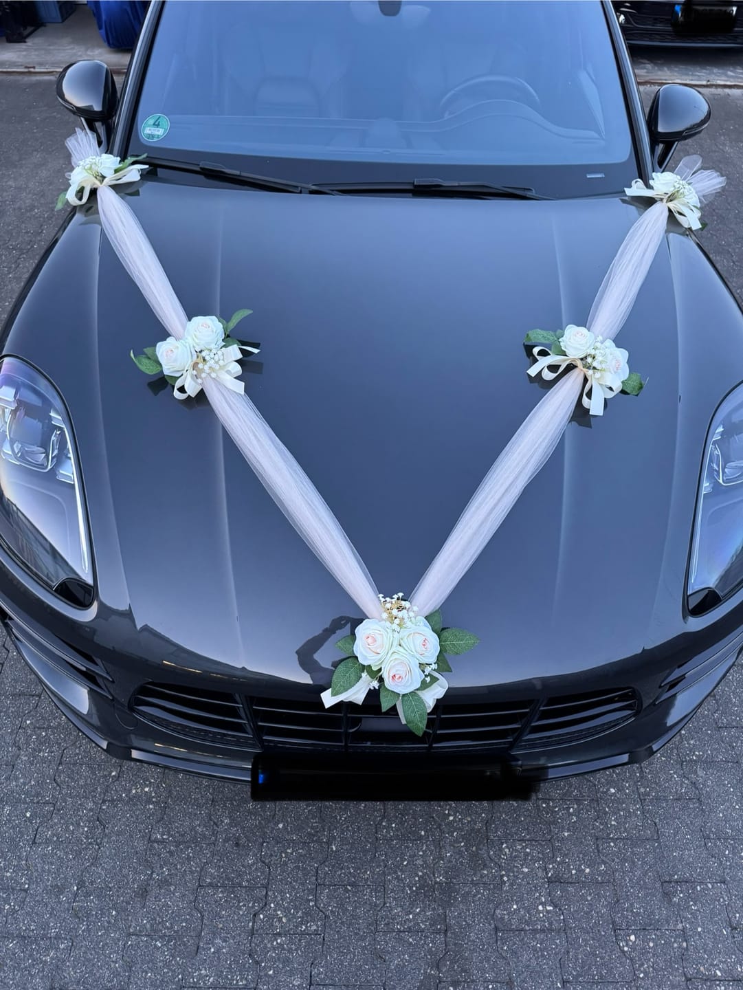Customer photo review of Auto-Hochzeitsschmuck Motorhaube - DOROTHA Champagner