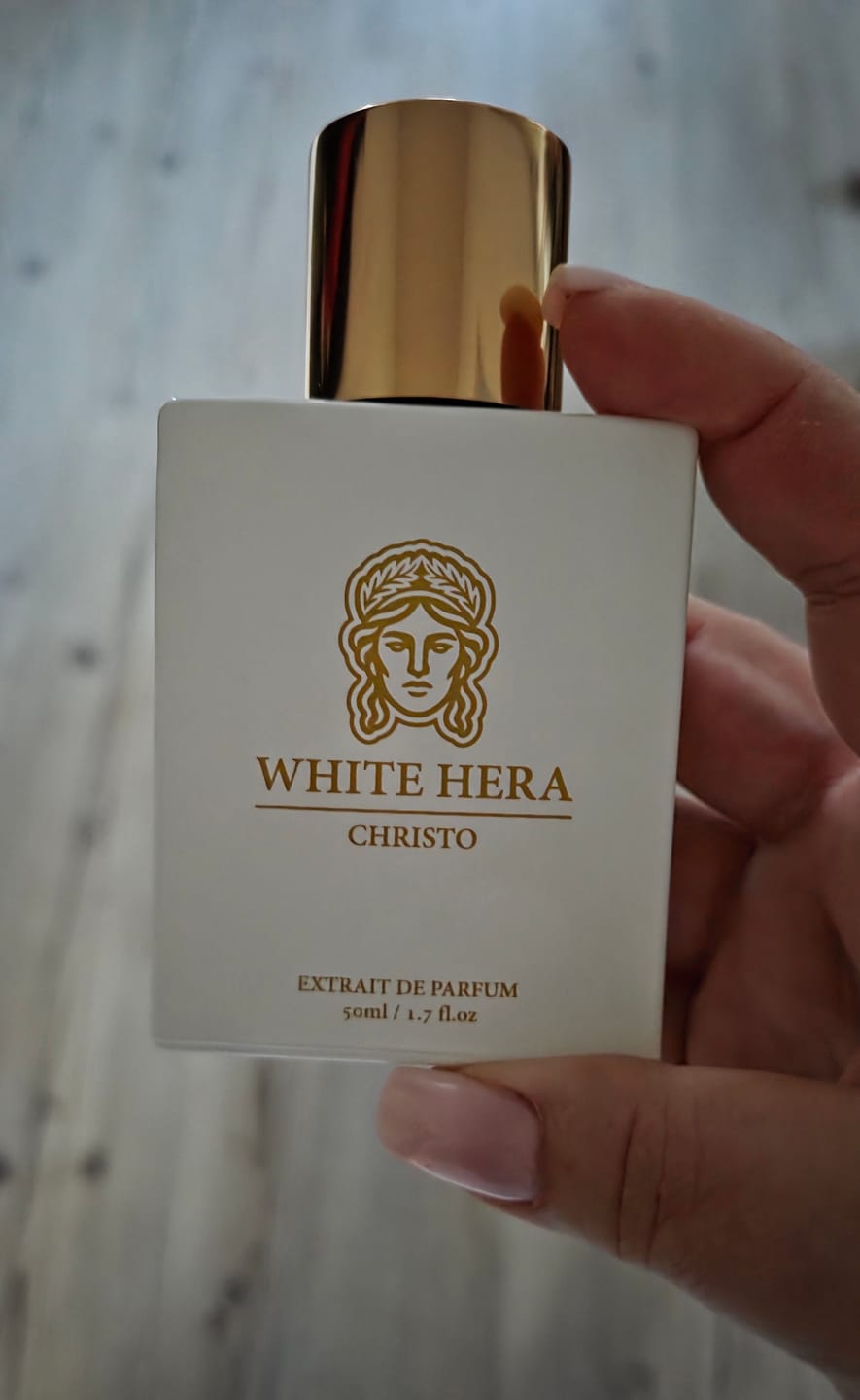 Customer photo review of WHITE HERA - Damen Parfum